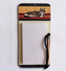 reclining cat magnet notepad